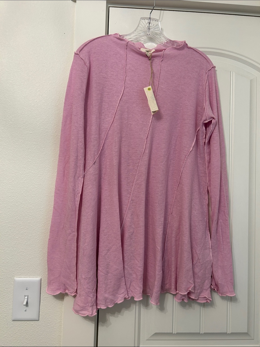 easel Pink Long-Sleeve Raw Edge Tee